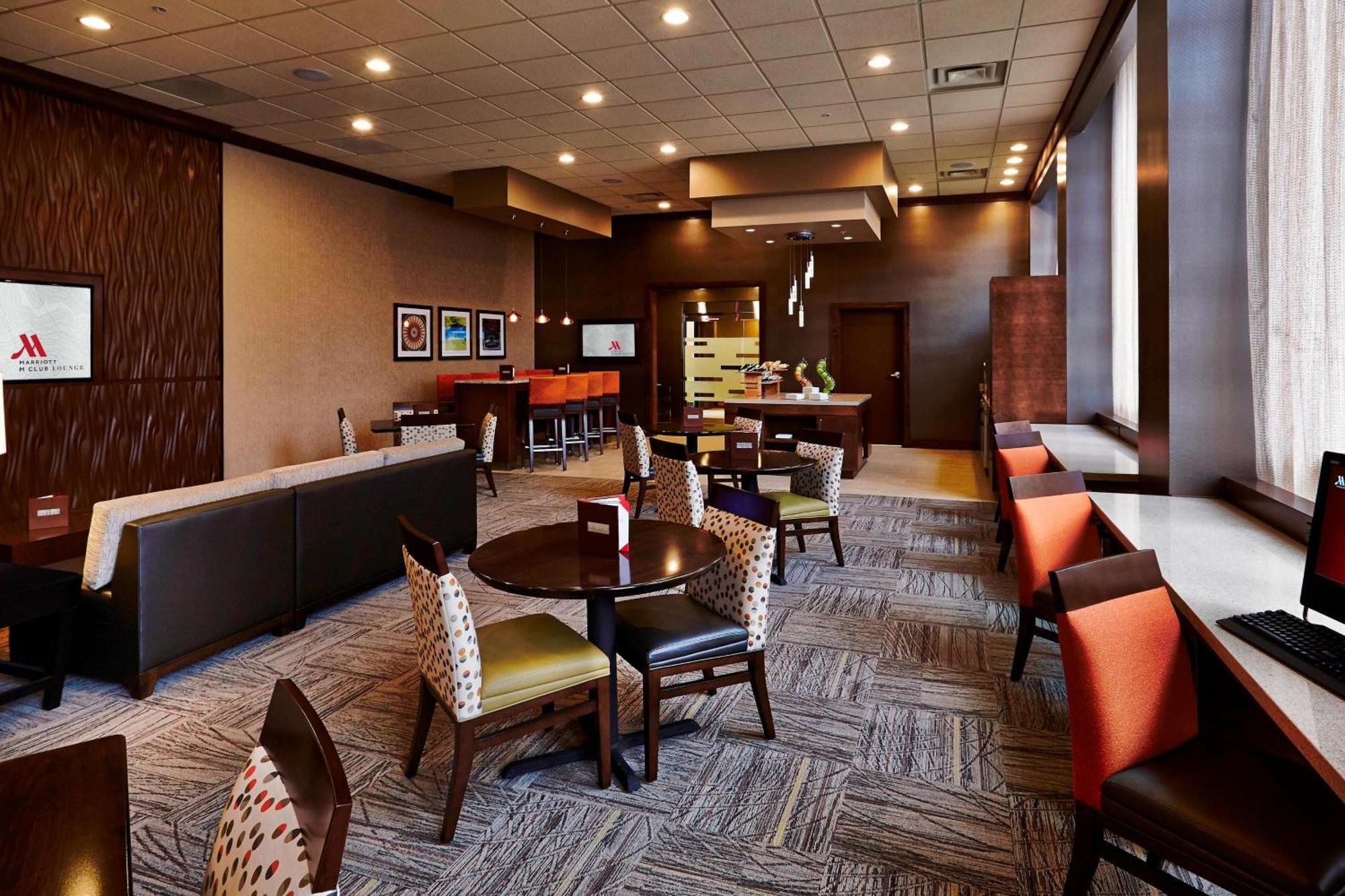 โคลัมบัส แอร์พอร์ต แมริออท Hotel ภายนอก รูปภาพ