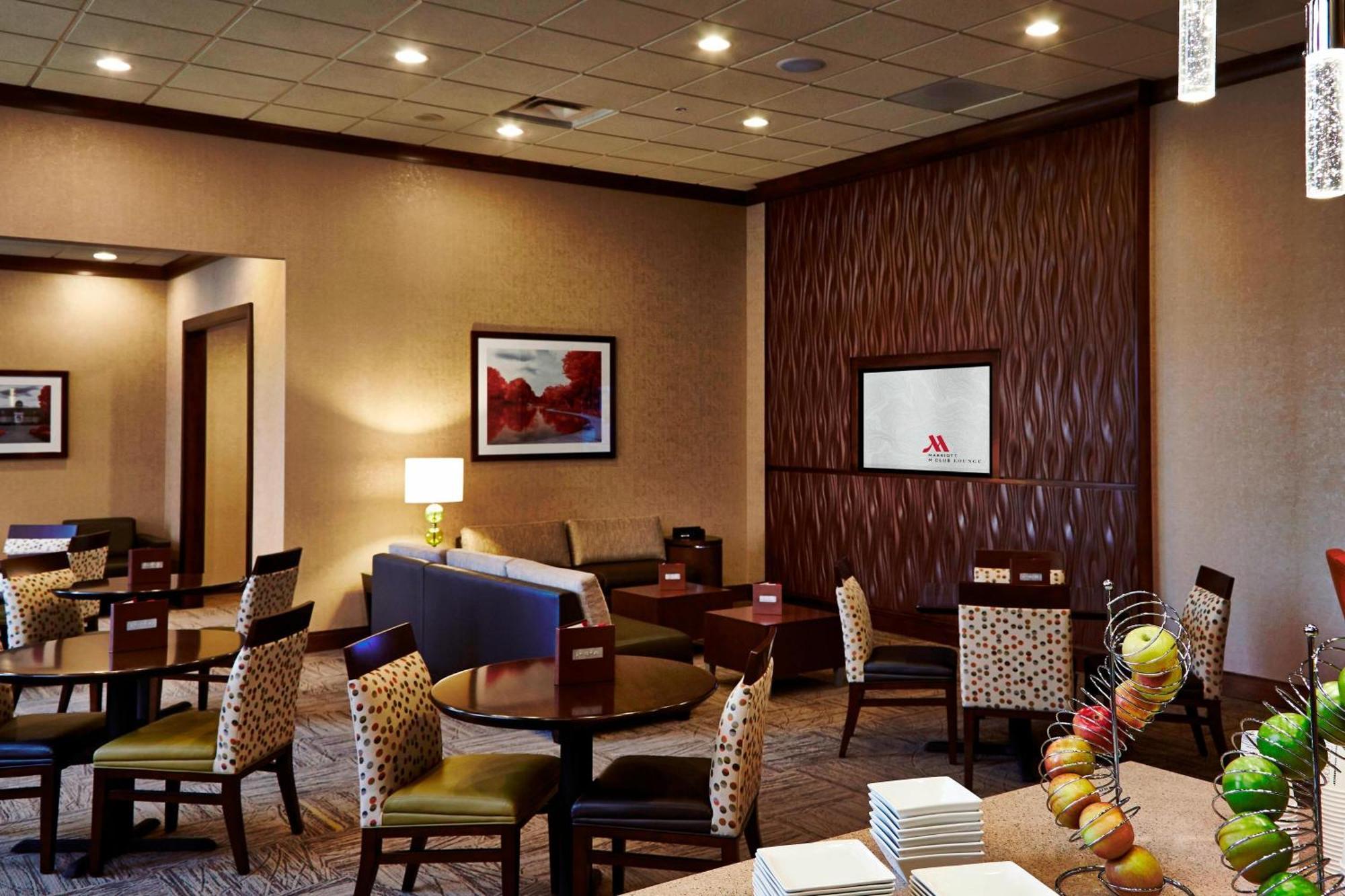 โคลัมบัส แอร์พอร์ต แมริออท Hotel ภายนอก รูปภาพ